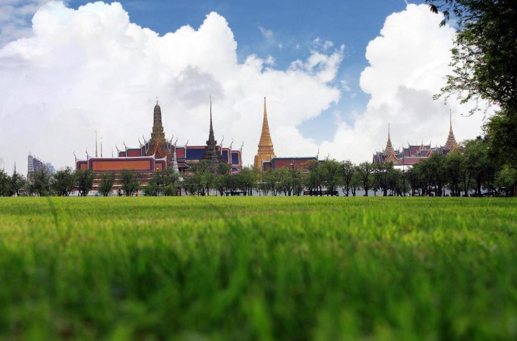 Baanpin Hotel Bangkok Exterior photo