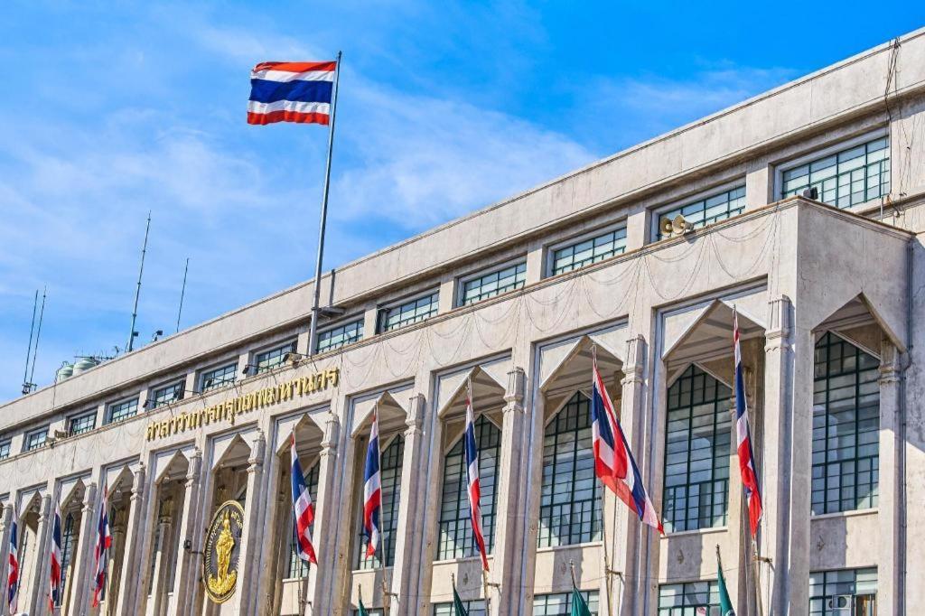 Baanpin Hotel Bangkok Exterior photo